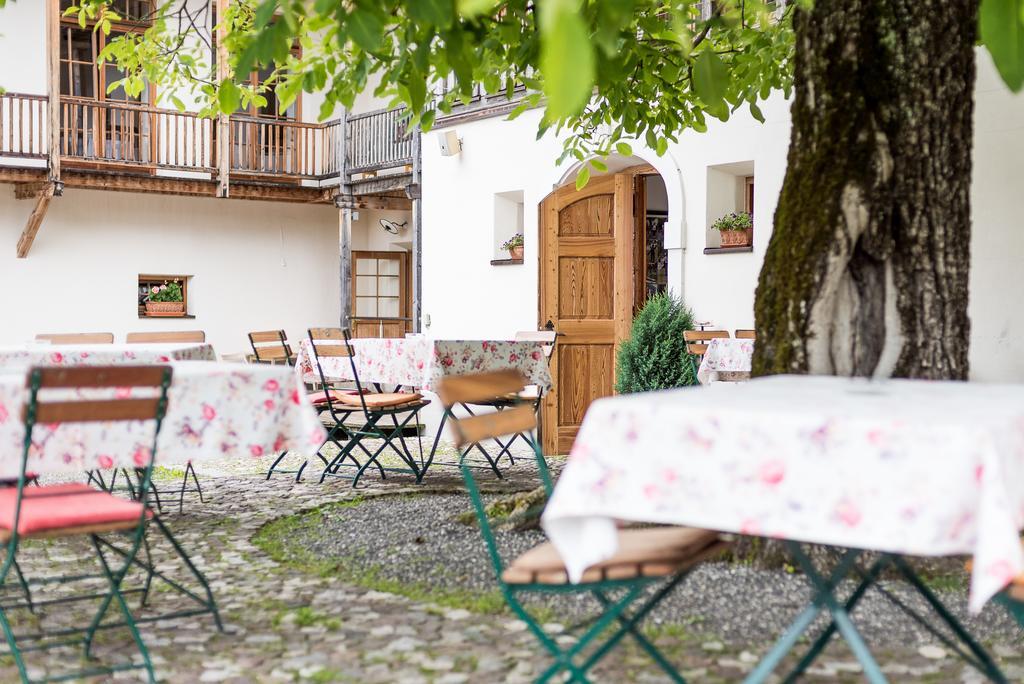 Hotel Alte Post Feistritz an der Gail Exterior foto