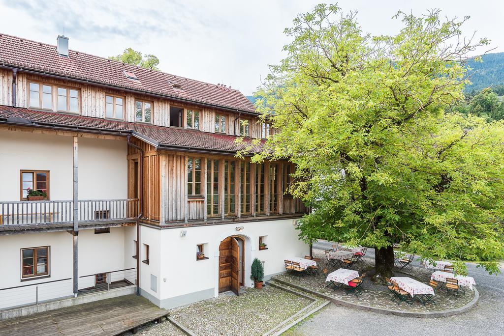 Hotel Alte Post Feistritz an der Gail Exterior foto